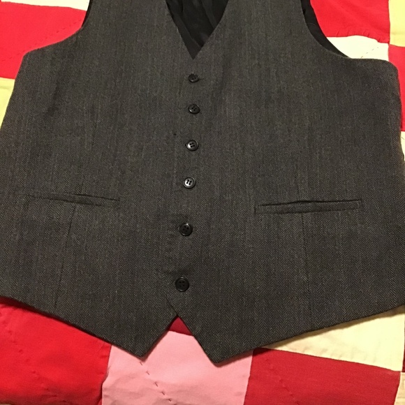 Mens vest - Picture 4 of 4